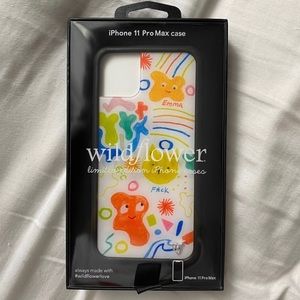 emma chamberlain doodle phone case